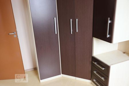 Quarto 1 - Armários de apartamento para alugar com 2 quartos, 50m² em Jardim Santa Cruz (sacomã), São Paulo