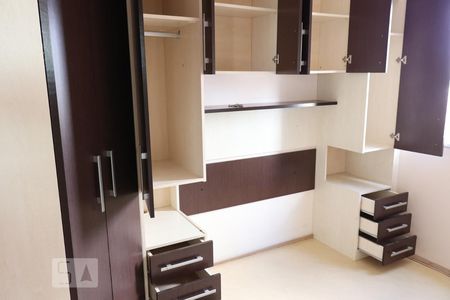 Quarto 1 - Armários de apartamento para alugar com 2 quartos, 50m² em Jardim Santa Cruz (sacomã), São Paulo