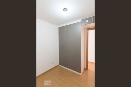 Quarto 1 de apartamento para alugar com 2 quartos, 50m² em Jardim Iris, São Paulo