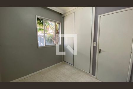 Quarto de apartamento à venda com 2 quartos, 60m² em Havaí, Belo Horizonte