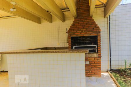 Apartamento para alugar com 66m², 2 quartos e 1 vaga Apartamento para alugar com 66m², 2 quartos e 1 vagaÁrea comum - Churrasqueira