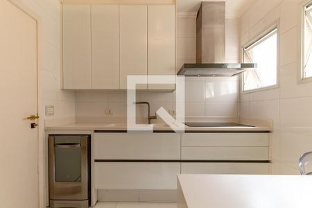 Apartamento para alugar com 110m², 2 quartos e 2 vagasCozinha