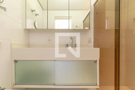 Banheiro do Quarto 1 de apartamento para alugar com 2 quartos, 110m² em Vila Olímpia, São Paulo