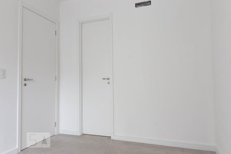 Suíte de apartamento para alugar com 1 quarto, 59m² em Jardim do Salso, Porto Alegre