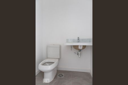 Banheiro de apartamento para alugar com 1 quarto, 59m² em Jardim do Salso, Porto Alegre