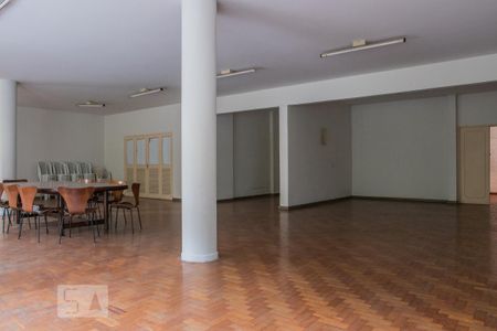 Apartamento para alugar com 135m², 3 quartos e 1 vaga Apartamento para alugar com 135m², 3 quartos e 1 vagaÁrea comum - Salão de festas