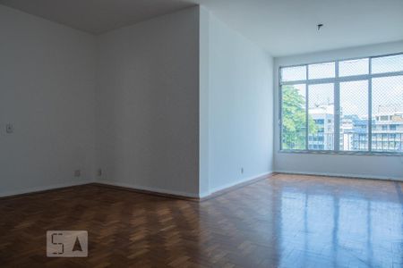 Apartamento para alugar com 135m², 3 quartos e 1 vaga Apartamento para alugar com 135m², 3 quartos e 1 vagaSala