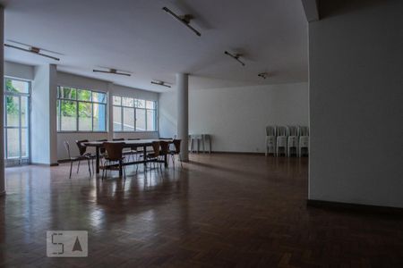 Apartamento para alugar com 135m², 3 quartos e 1 vaga Apartamento para alugar com 135m², 3 quartos e 1 vagaÁrea comum - Salão de festas