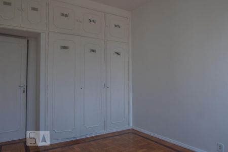 Apartamento para alugar com 135m², 3 quartos e 1 vaga Apartamento para alugar com 135m², 3 quartos e 1 vagaQuarto 2