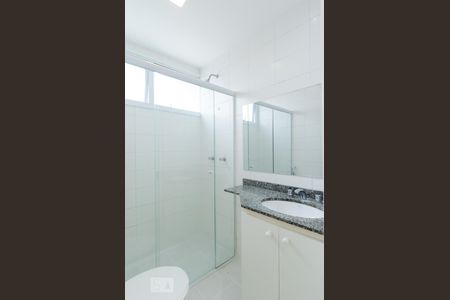 Banheiro da suíte de apartamento para alugar com 3 quartos, 88m² em Centro, São Bernardo do Campo