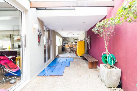 Casa à venda com 500m², 5 quartos e 3 vagasA externa