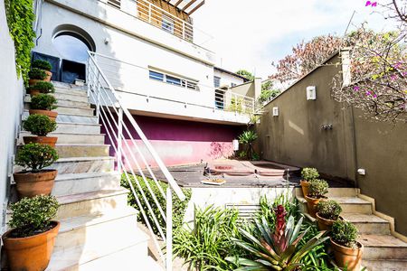 Casa à venda com 500m², 5 quartos e 3 vagasA externa