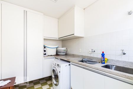 Casa à venda com 500m², 5 quartos e 3 vagasA serviço