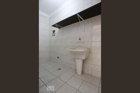 Casa à venda com 174m², 4 quartos e 1 vagaÁrea de Serviço