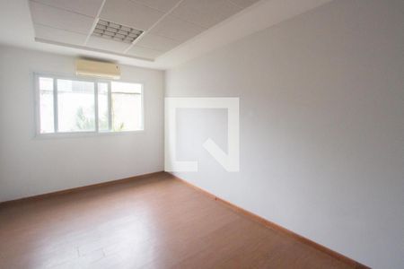 Casa à venda com 272m², 5 quartos e 4 vagasQuarto 3