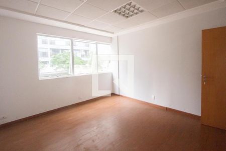 Casa à venda com 272m², 5 quartos e 4 vagasQuarto 4