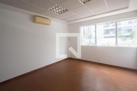 Casa à venda com 272m², 5 quartos e 4 vagasQuarto 4