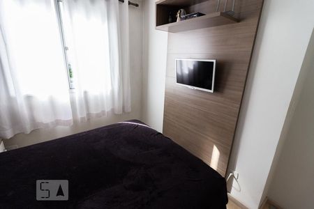 Quarto 1 de apartamento para alugar com 2 quartos, 48m² em Pinheirinho, Curitiba