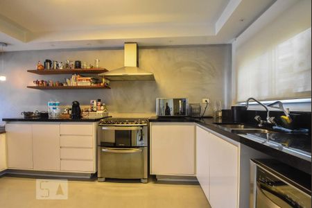 Apartamento para alugar com 136m², 2 quartos e 3 vagas Apartamento para alugar com 136m², 2 quartos e 3 vagasCozinha