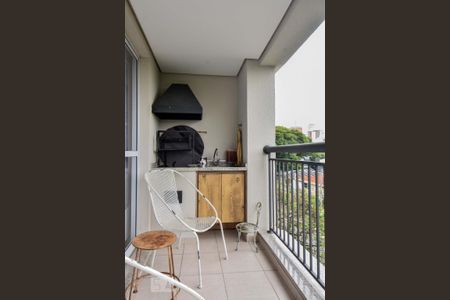 Apartamento para alugar com 136m², 2 quartos e 3 vagas Apartamento para alugar com 136m², 2 quartos e 3 vagasVaranda
