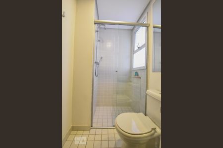 Apartamento para alugar com 136m², 2 quartos e 3 vagas Apartamento para alugar com 136m², 2 quartos e 3 vagasBanheiro Suíte 02