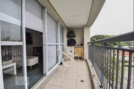 Apartamento para alugar com 136m², 2 quartos e 3 vagas Apartamento para alugar com 136m², 2 quartos e 3 vagasVaranda
