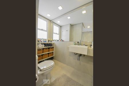 Apartamento para alugar com 136m², 2 quartos e 3 vagas Apartamento para alugar com 136m², 2 quartos e 3 vagasBanheiro Suíte