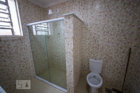 Banheiro de casa à venda com 3 quartos, 400m² em Santa Rosa, Niterói