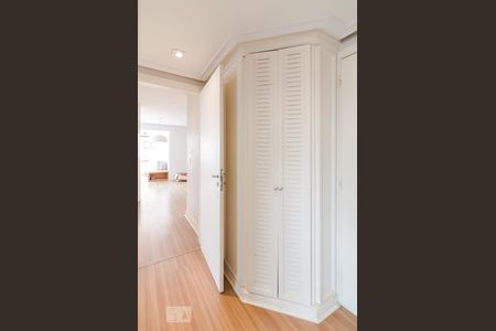 Apartamento à venda com 103m², 2 quartos e 2 vagasCorredor