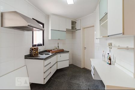 Apartamento à venda com 103m², 2 quartos e 2 vagasCozinha