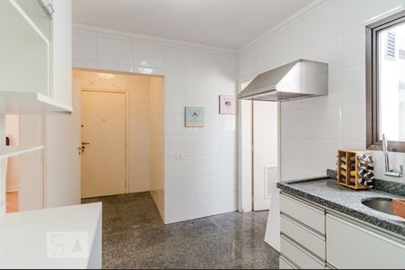 Apartamento à venda com 103m², 2 quartos e 2 vagasCozinha