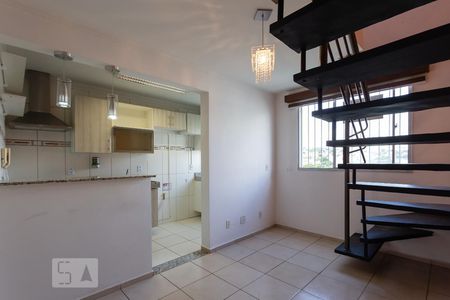 Apartamento para alugar com 90m², 2 quartos e 1 vagaSala de estar