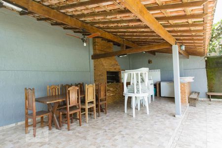 Apartamento à venda com 159m², 4 quartos e 2 vagas Apartamento à venda com 159m², 4 quartos e 2 vagasChurrasqueira