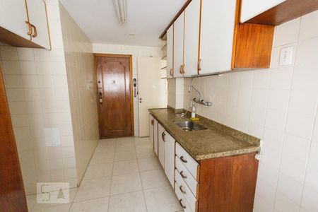 Apartamento à venda com 159m², 4 quartos e 2 vagas Apartamento à venda com 159m², 4 quartos e 2 vagasCozinha