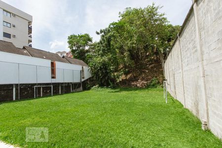 Apartamento à venda com 159m², 4 quartos e 2 vagas Apartamento à venda com 159m², 4 quartos e 2 vagasÁrea Comum