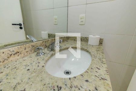 Apartamento à venda com 96m², 2 quartos e 1 vagaBanheiro Social