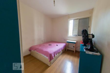 Quarto 2 de apartamento para alugar com 3 quartos, 68m² em Alto de Pinheiros, São Paulo