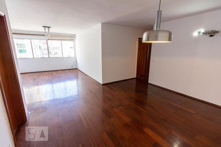 Apartamento para alugar com 140m², 4 quartos e 2 vagasSala