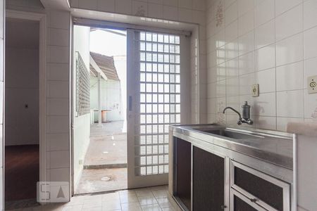 Casa para alugar com 200m², 3 quartos e 3 vagasCozinha