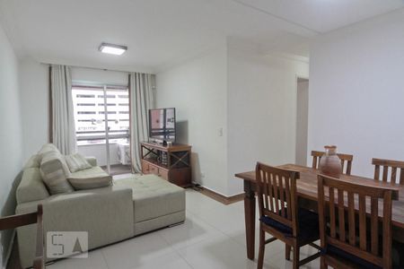 Apartamento para alugar com 69m², 3 quartos e 3 vagasSala