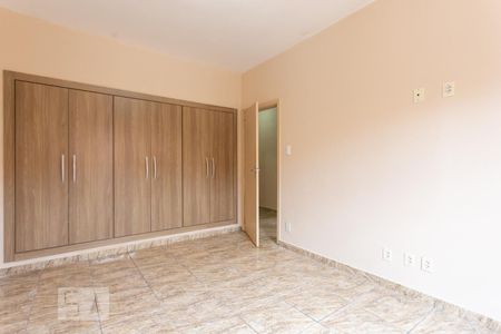 Quarto 2 - Armários de casa para alugar com 3 quartos, 140m² em Vila Anhangüera, Campinas
