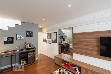 Sala de casa para alugar com 3 quartos, 200m² em Chácara Monte Alegre, São Paulo