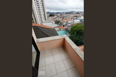 Casa à venda com 306m², 4 quartos e 6 vagasSuíte 2 Sacada