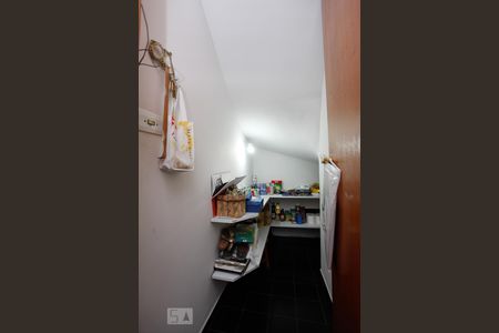 Casa à venda com 306m², 4 quartos e 6 vagasDespensa