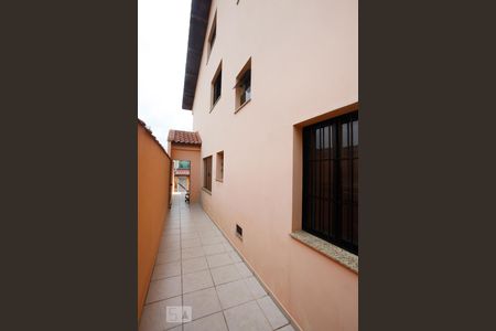 Casa à venda com 306m², 4 quartos e 6 vagasLateral da Casa