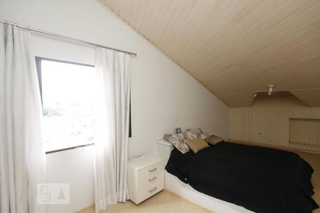 Casa à venda com 306m², 4 quartos e 6 vagasSuíte 3