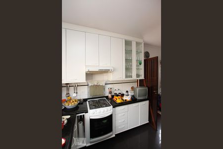 Casa à venda com 306m², 4 quartos e 6 vagasCozinha