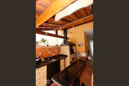 Casa à venda com 306m², 4 quartos e 6 vagasChurrasqueira