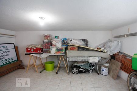 Casa à venda com 306m², 4 quartos e 6 vagasPorão