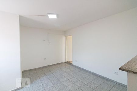 Sala de casa para alugar com 1 quarto, 35m² em Jardim Vila Galvão, Guarulhos